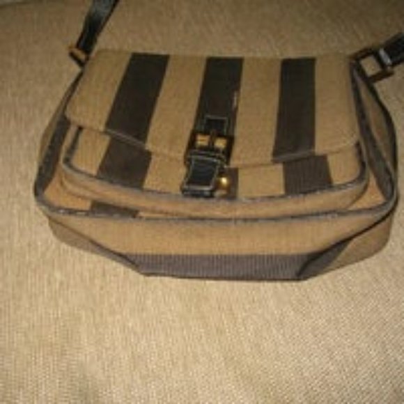 ❤️Authentic FENDI Pequin Flap Canvas Leather Shoulder CrossBody Bag Purse - Picture 8 of 14